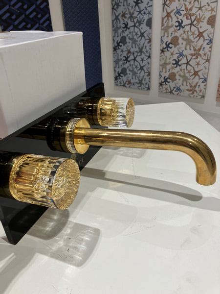 versace unique gold single hole washbasin faucet|Auth Versace Unique Gold Basin Mixer Tap / Faucet 91023000.